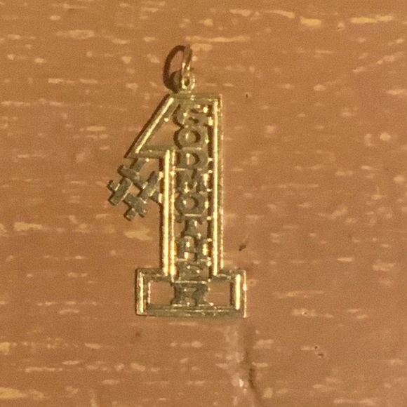 SOLD 🛑 #1 GODMOTHER ❣️ 14K Yellow Gold Pendant or Charm (Early 1990’s) - Picture 8 of 8